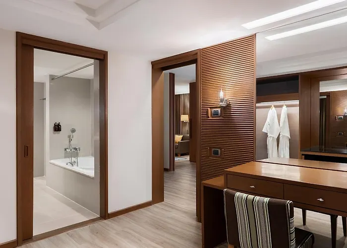 Отель Dusit Princess Srinakarin 4*