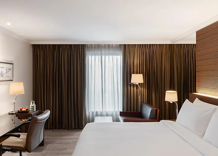 Отель Dusit Princess Srinakarin 4*